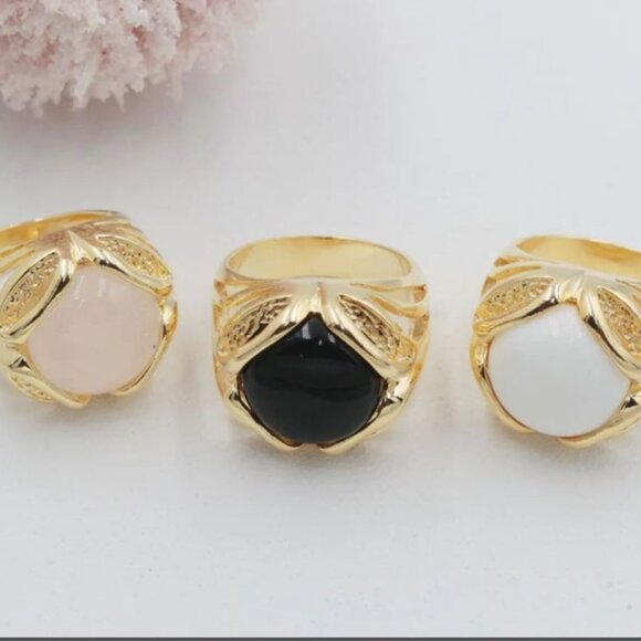 Statement Ring 18K Yellow Gold Filled Black Stone Sz 7 NWOT - Picture 1 of 3